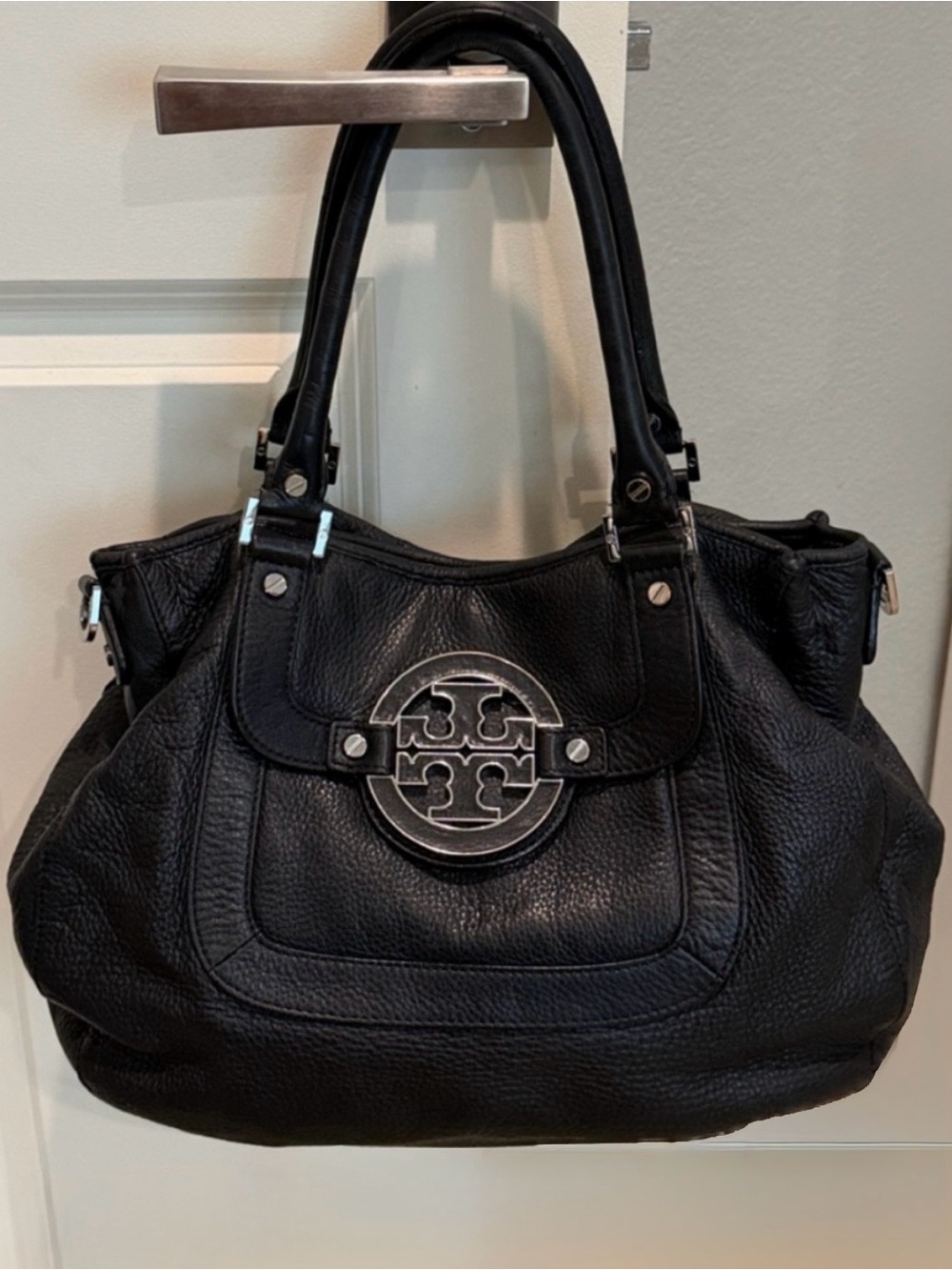 Tory Burch Amanda Hobo Leather Handbag